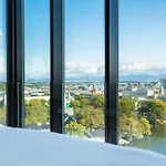 Radisson Blu Atlantic Hotel, Hotell